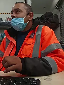 OMARMEX1 online show from 6, 4, 2026