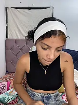 Snapshot of Britney__Latina chatting on 27, 2, 2026 Britney Latina online show from 27, 2, 2026