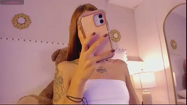 Zoe star  online show from 9, 4, 2026