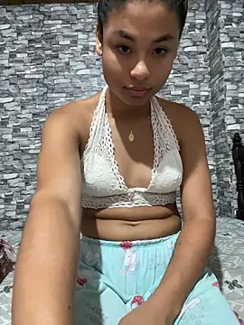 Snapshot of Romie_rous chatting on 24, 5, 2026 Romie rous online show from 24, 5, 2026