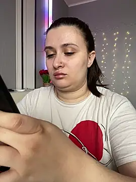 Snapshot of lipsi_vikki chatting on 17, 2, 2026 lipsi vikki online show from 17, 2, 2026