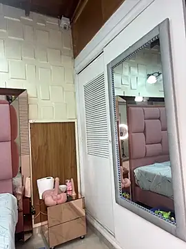 venezolana  caro online show from 17, 2, 2026