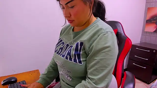 peachy hot online show from 10, 4, 2026