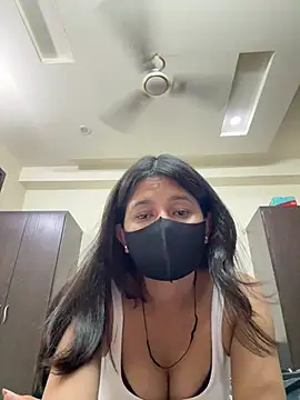 raavigirl online show from 27, 3, 2026