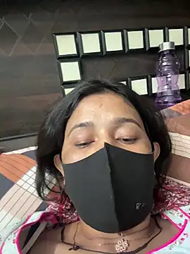 raavigirl online show from 3, 3, 2026