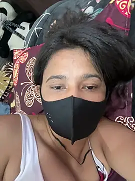 raavigirl online show from 18, 3, 2026