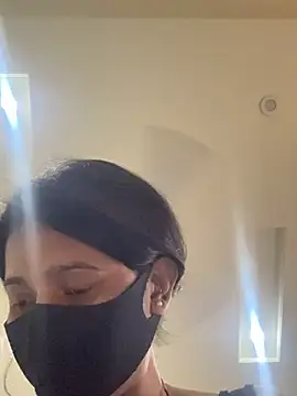 raavigirl online show from 15, 3, 2026