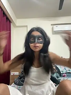 raavigirl online show from 2, 4, 2026