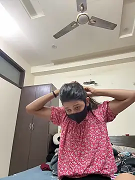 raavigirl online show from 22, 3, 2026