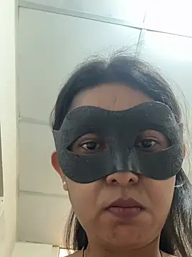 raavigirl online show from 22, 4, 2026