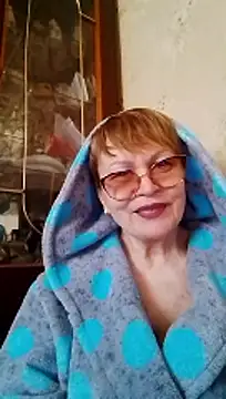 SophieBurns online show from 5, 4, 2026