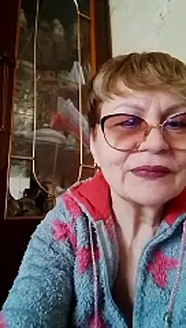 SophieBurns online show from 13, 4, 2026