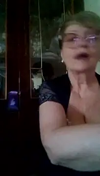 Snapshot of SophieBurns chatting on 6, 7, 2026 SophieBurns online show from 6, 7, 2026