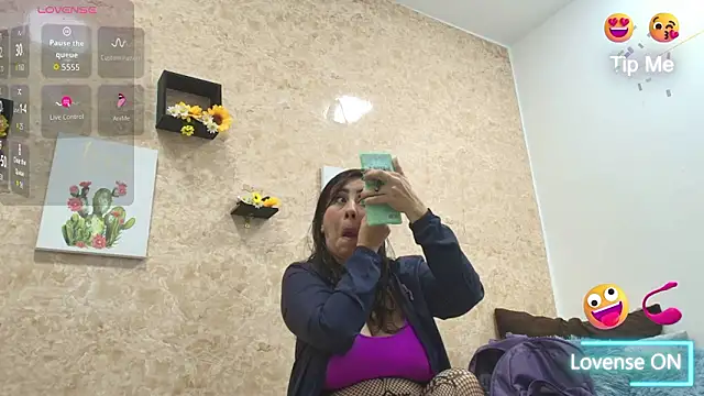 Sophie Tyler online show from 18, 3, 2026