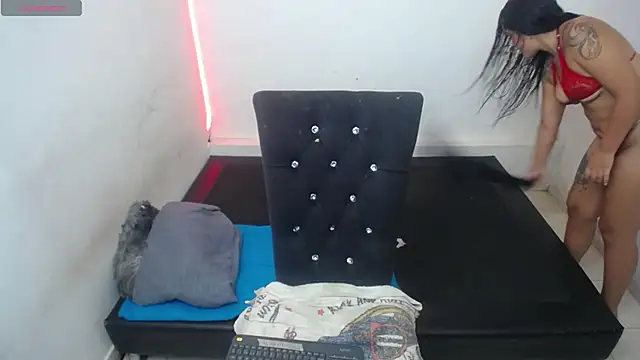 Naomy Reiden online show from 16, 5, 2026