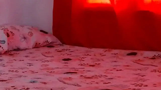 Snapshot of karolsweetvagi chatting on 19, 6, 2026 karolsweetvagi online show from 19, 6, 2026