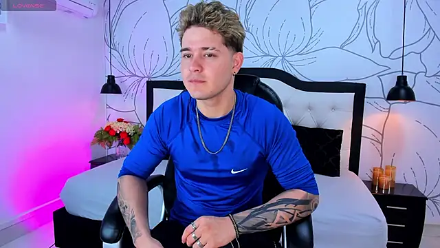 rayan linxx online show from 14, 3, 2026