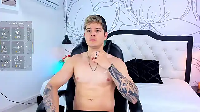 rayan linxx online show from 12, 4, 2026