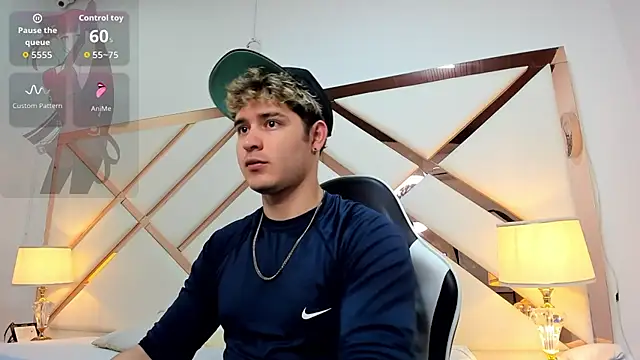 rayan linxx online show from 13, 4, 2026