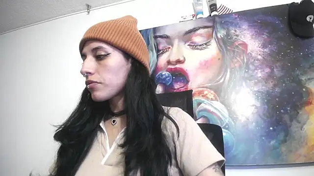 FRANCESCA LOVE  online show from 22, 5, 2026
