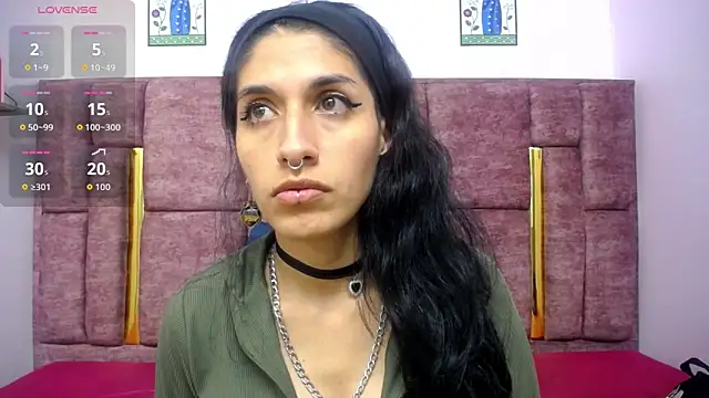 FRANCESCA LOVE  online show from 13, 5, 2026