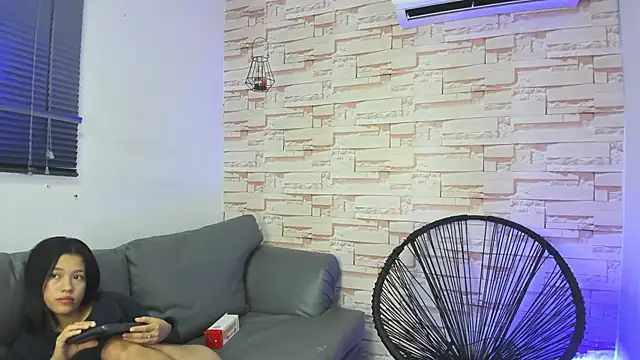 Snapshot of akira_shaunk chatting on 15, 2, 2026 akira shaunk online show from 15, 2, 2026