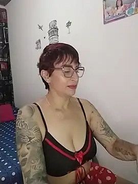 Snapshot of Charlotte_gray_ chatting on 25, 6, 2026 Charlotte gray online show from 25, 6, 2026