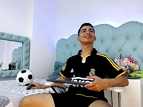 Apolo Richards online show from 17, 2, 2026