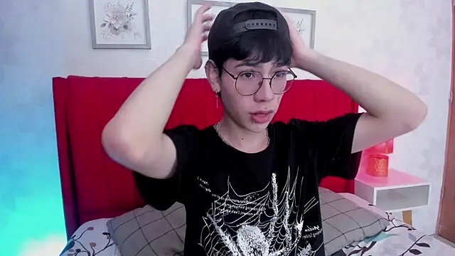 Snapshot of Demian_Hush chatting on 17, 2, 2026 Demian Hush online show from 17, 2, 2026