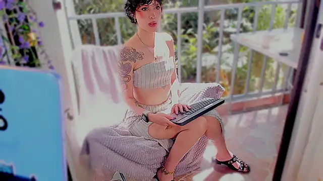AmeliaNaughty  online show from 20, 5, 2026