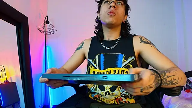 Axell Kussh online show from 28, 3, 2026