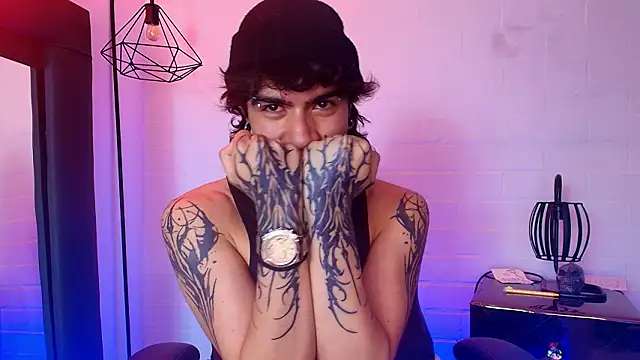 Axell Kussh online show from 6, 3, 2026