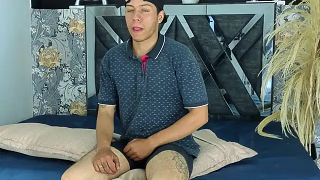 adrian camii online show from 11, 4, 2026