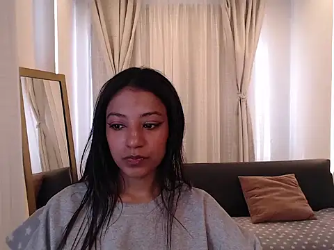 Snapshot of Scarleet_miaa chatting on 11, 6, 2026 Scarleet miaa online show from 11, 6, 2026