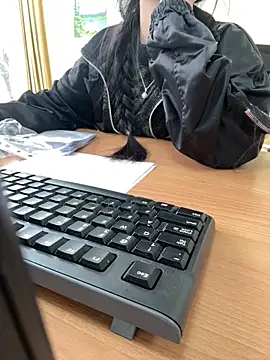 Snapshot of Celeste_SexyY chatting on 2, 3, 2026 Celeste SexyY online show from 2, 3, 2026