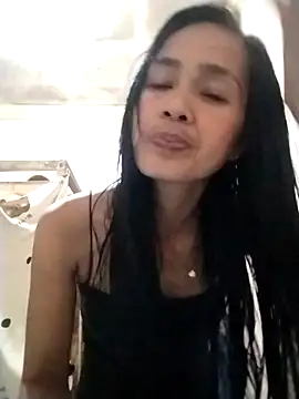 Snapshot of sweet_maxine44 chatting on 21, 4, 2026 sweet maxine44 online show from 21, 4, 2026