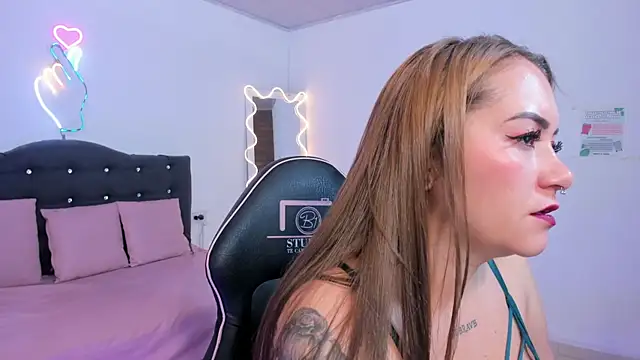 LUNAKITTY TAY online show from 13, 6, 2026
