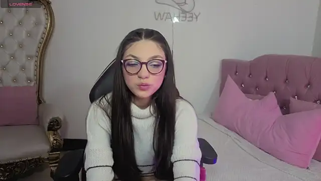 Snapshot of MAHYRA_TAY chatting on 5, 5, 2026 MAHYRA TAY online show from 5, 5, 2026