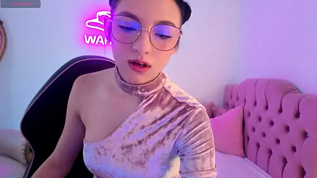 Snapshot of MAHYRA_TAY chatting on 10, 7, 2026 MAHYRA TAY online show from 10, 7, 2026