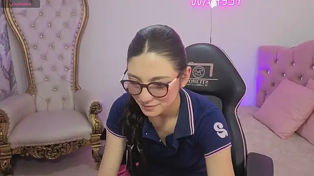Snapshot of MAHYRA_TAY chatting on 23, 4, 2026 MAHYRA TAY online show from 23, 4, 2026