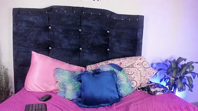 Snapshot of sexy_diablaa chatting on 2, 3, 2026 sexy diablaa online show from 2, 3, 2026