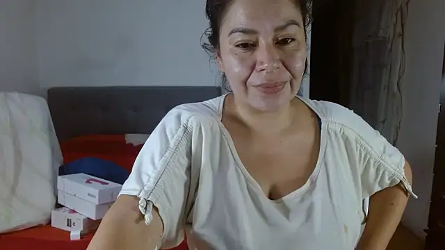 Snapshot of Karo_sexy chatting on 5, 3, 2026 Karo sexy online show from 5, 3, 2026