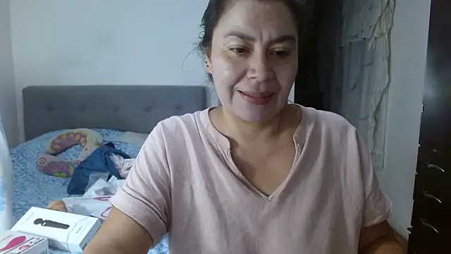 Karo sexy online show from 12, 4, 2026