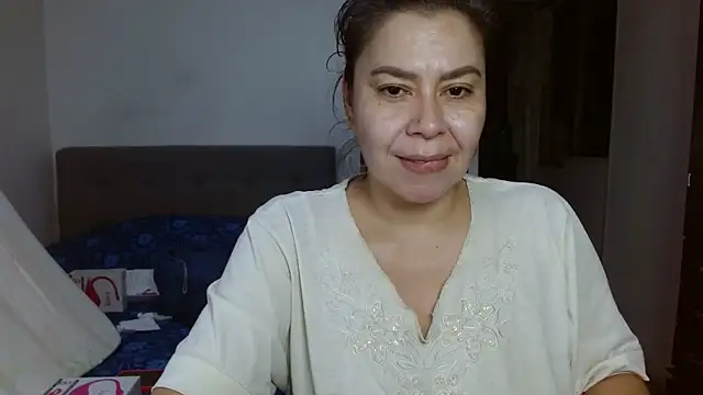 Snapshot of Karo_sexy chatting on 22, 11, 2025 Karo sexy online show from 22, 11, 2025