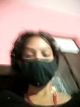 BIG QWEEN NO1 online show from 12, 4, 2026