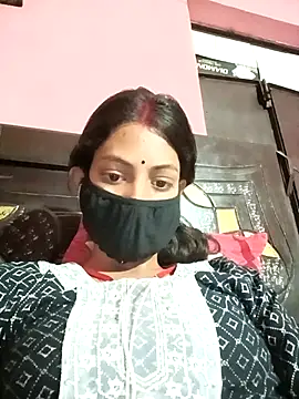 BIG QWEEN NO1 online show from 4, 4, 2026