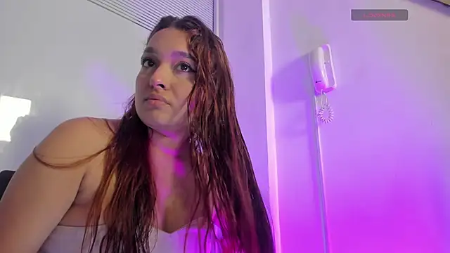 Emily Harpeer online show from 19, 5, 2026