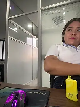 Emily Harpeer online show from 4, 3, 2026