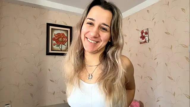 Snapshot of MaryBennetts chatting on 9, 2, 2026 MaryBennetts online show from 9, 2, 2026