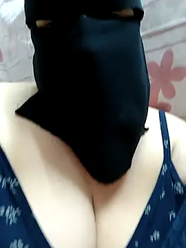 Snapshot of Warda_Egy chatting on 29, 6, 2026 Warda Egy online show from 29, 6, 2026
